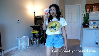 Gamer Girl Mesmerized - Jackie