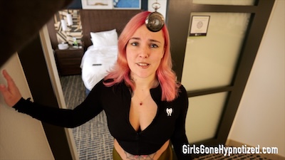 Hypnotized on Vacation - Alisha