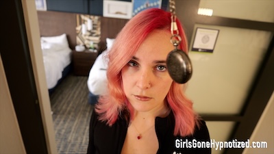 Hypnotized on Vacation - Alisha