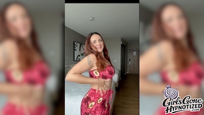 Rollii's Mesmerizing Cam Session